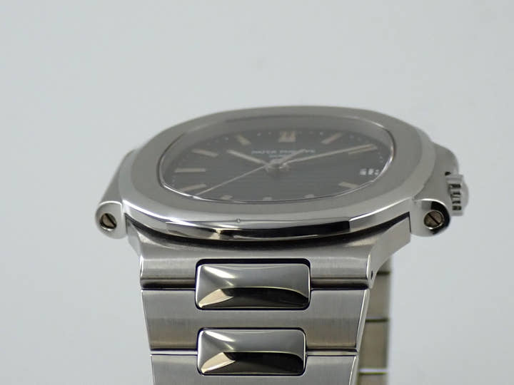 Patek Philippe Nautilus <Warranty, Box, etc.>
