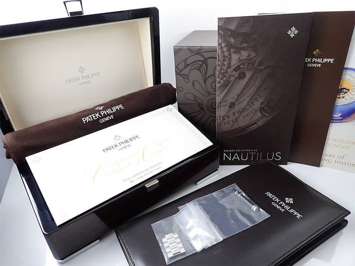 パテックフィリップ ノーチラス プチコンプリケーション Ref.5712/1A-001 ステンレススチール ブルー文字盤