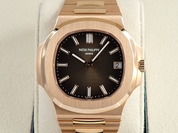 パテックフィリップ ノーチラス Ref.5711/1R-001 ローズゴールド ブラウン・ブラック・グラデーション文字盤