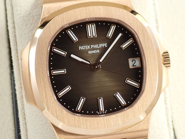 パテックフィリップ ノーチラス Ref.5711/1R-001 ローズゴールド ブラウン・ブラック・グラデーション文字盤