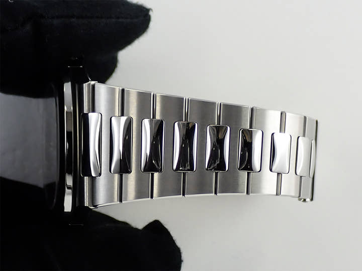 パテックフィリップ ノーチラス Ref.5711/1A-010 ステンレススチール ブルー文字盤