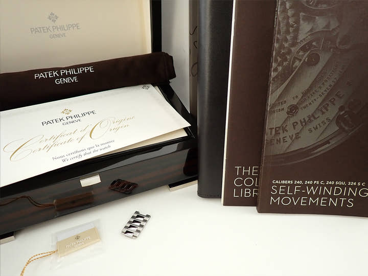 パテックフィリップ ノーチラス Ref.5711/1A-010 ステンレススチール ブルー文字盤