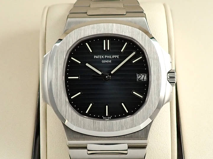 パテックフィリップ ノーチラス Ref.5711/1A-010 ステンレススチール ブルー文字盤