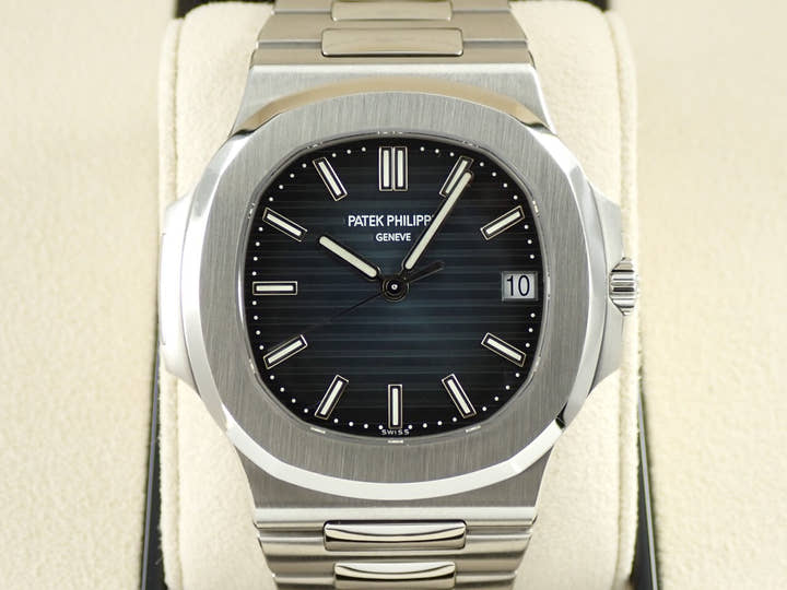 パテックフィリップ ノーチラス Ref.5711/1A-010 ステンレススチール ブルー文字盤