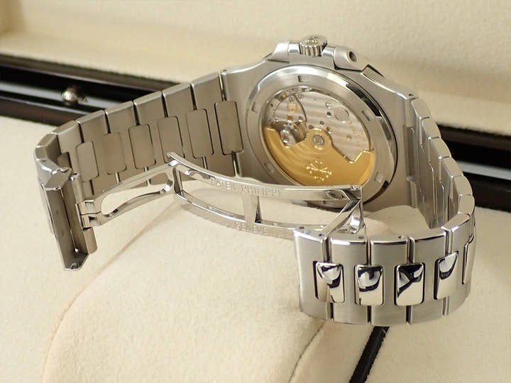 パテックフィリップ ノーチラス Ref.5711/1A-010 ステンレススチール ブルー文字盤