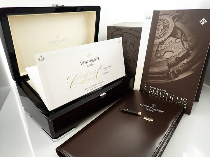 パテックフィリップ ノーチラス クロノグラフ Ref.5980/1AR-001 ステンレススチール/ローズゴールド ブルー文字盤