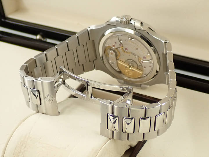 パテックフィリップ ノーチラス プチコンプリケーション Ref.5712/1A-001 ステンレススチール ブルー文字盤