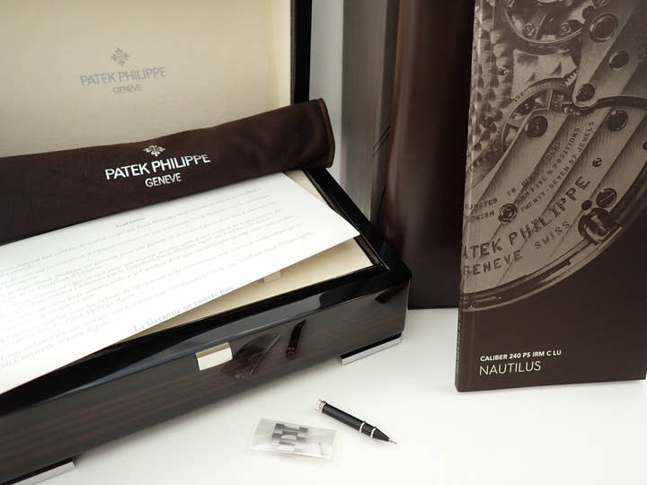 パテックフィリップ ノーチラス プチコンプリケーション Ref.5712/1A-001 ステンレススチール ブルー文字盤