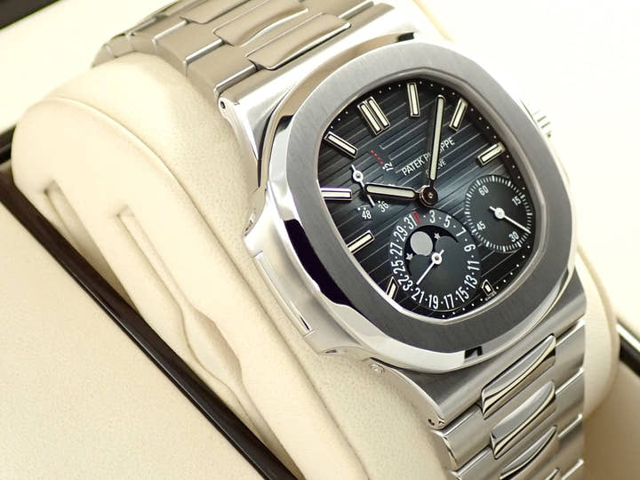 パテックフィリップ ノーチラス プチコンプリケーション Ref.5712/1A-001 ステンレススチール ブルー文字盤