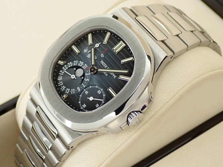 パテックフィリップ ノーチラス プチコンプリケーション Ref.5712/1A-001 ステンレススチール ブルー文字盤