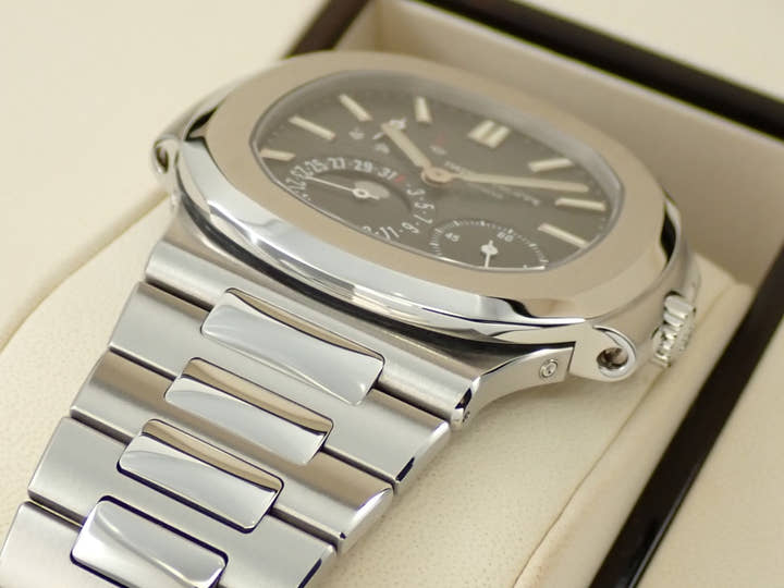 パテックフィリップ ノーチラス プチコンプリケーション Ref.5712/1A-001 ステンレススチール ブルー文字盤