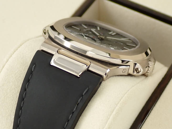 パテックフィリップ ノーチラス プチコンプリケーション Ref.5712G-001 ホワイトゴールド スレート文字盤