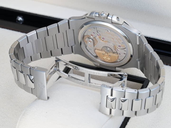 パテックフィリップ ノーチラス プチコンプリケーション Ref.5712/1A-001 ステンレススチール ブルー文字盤