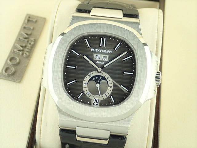 Patek Philippe Nautilus Ref.5726A-001 Black Gradient Dial Used nautilus-47