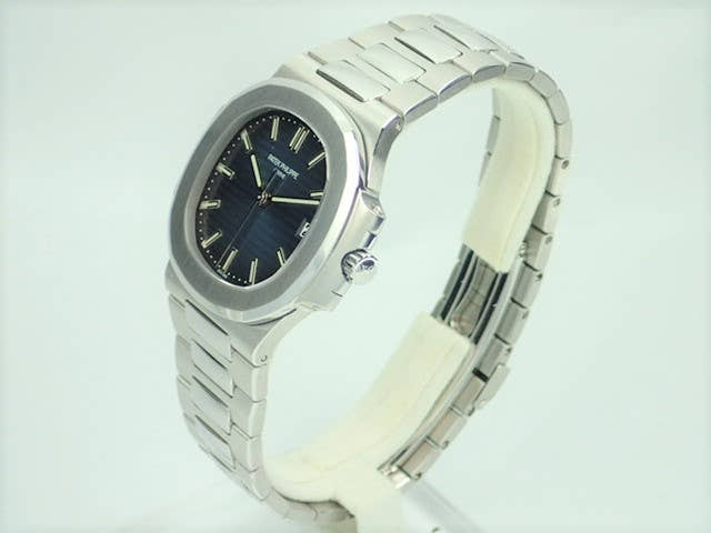 Patek Philippe Nautilus Ref.5800/1A-001 Dark Blue Dial Good Condition nautilus-52