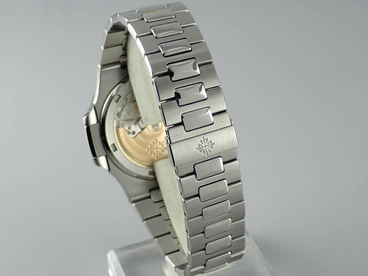 Patek Philippe Nautilus <Warranty, Box, etc.>