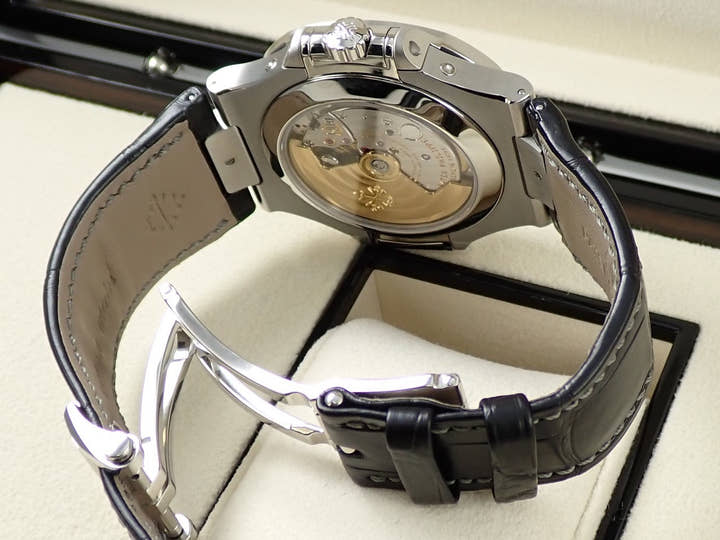 パテックフィリップ ノーチラス アニュアルカレンダー ムーンフェイズ Ref.5726A-001 ステンレススチール ブラック文字盤