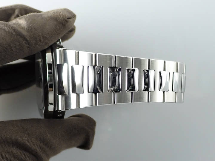 パテックフィリップ ノーチラス アニュアルカレンダー TIFFANY&CO. Ref.5726/1A-010 ステンレススチール ホワイト文字盤