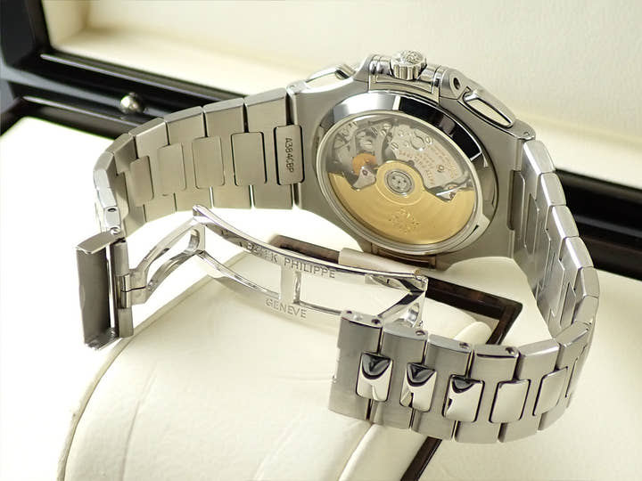 パテックフィリップ ノーチラス クロノグラフ Ref.5980/1A-001 ステンレススチール ブルー文字盤