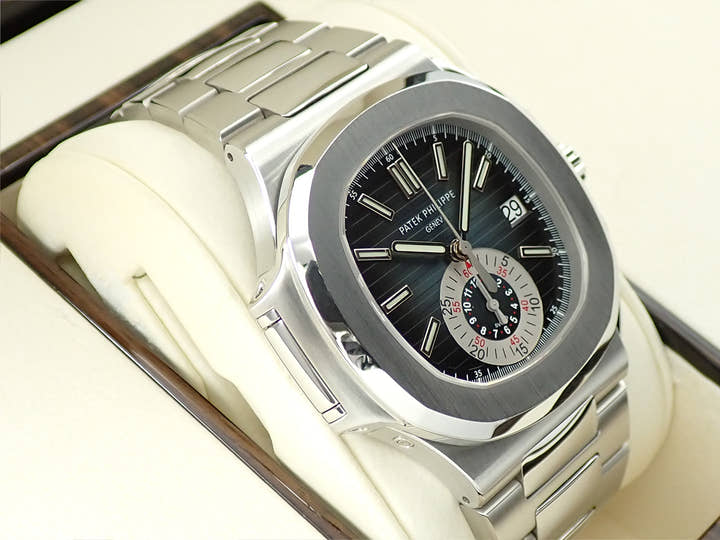 パテックフィリップ ノーチラス クロノグラフ Ref.5980/1A-001 ステンレススチール ブルー文字盤