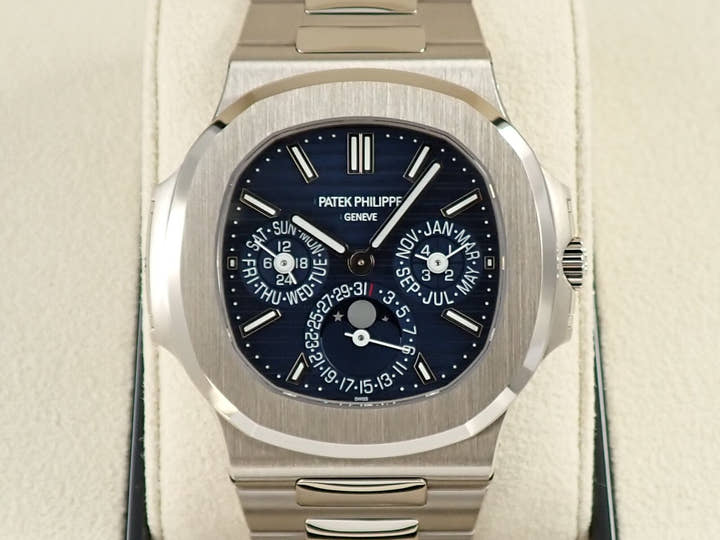 パテックフィリップ ノーチラス パーペチュアルカレンダー Ref.5740/1G-001 ホワイトゴールド ブルー文字盤
