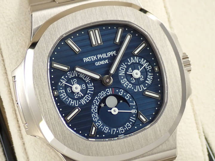 パテックフィリップ ノーチラス パーペチュアルカレンダー Ref.5740/1G-001 ホワイトゴールド ブルー文字盤