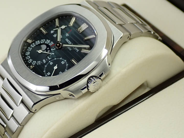 パテックフィリップ ノーチラス プチコンプリケーション Ref.5712/1A-001 ステンレススチール ブルー文字盤