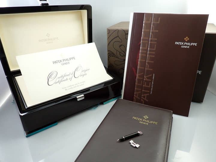 パテックフィリップ ノーチラス プチコンプリケーション Ref.5712/1A-001 ステンレススチール ブルー文字盤