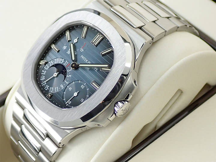 パテックフィリップ ノーチラス プチコンプリケーション Ref.5712/1A-001 ステンレススチール ブルー文字盤
