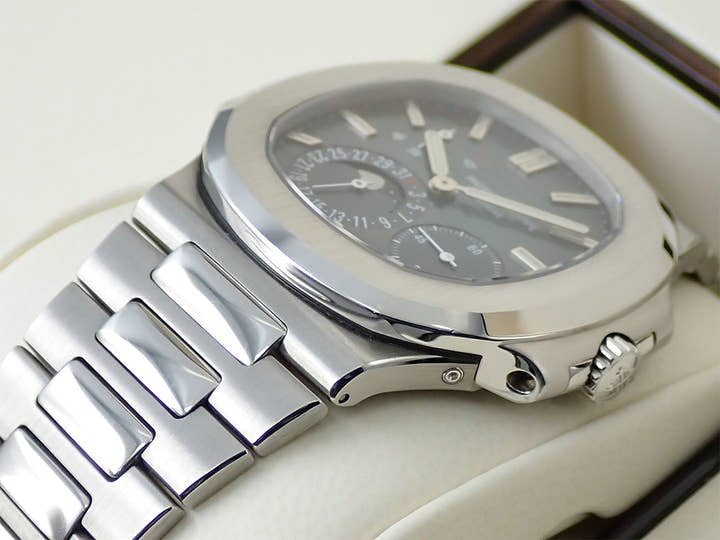 パテックフィリップ ノーチラス プチコンプリケーション Ref.5712/1A-001 ステンレススチール ブルー文字盤