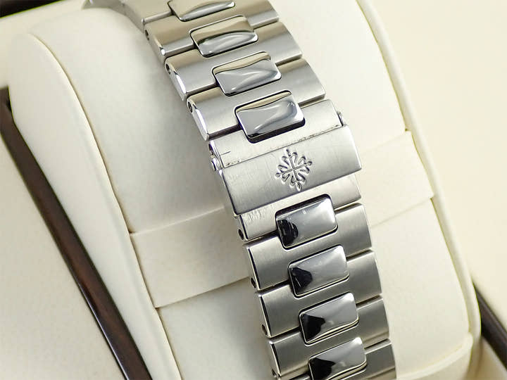 パテックフィリップ ノーチラス プチコンプリケーション Ref.5712/1A-001 ステンレススチール ブルー文字盤