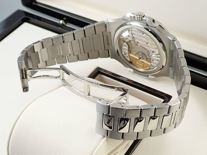 パテックフィリップ ノーチラス プチコンプリケーション Ref.5712/1A-001 ステンレススチール ブルー文字盤