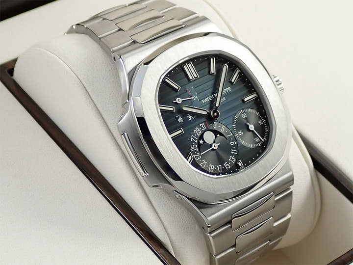 パテックフィリップ ノーチラス プチコンプリケーション Ref.5712/1A-001 ステンレススチール ブルー文字盤