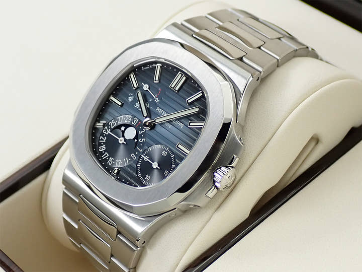 パテックフィリップ ノーチラス プチコンプリケーション Ref.5712/1A-001 ステンレススチール ブルー文字盤