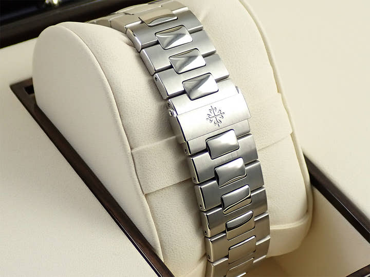 パテックフィリップ ノーチラス プチコンプリケーション Ref.5712/1A-001 ステンレススチール ブルー文字盤