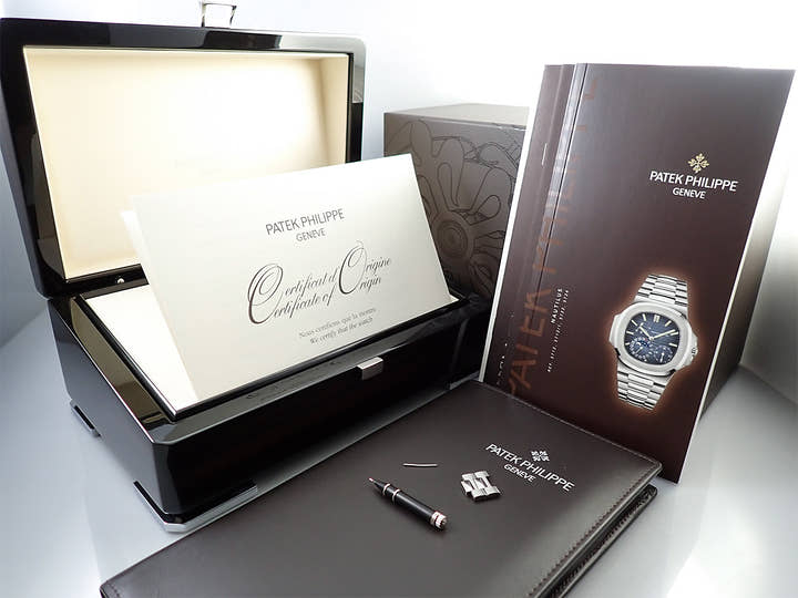 パテックフィリップ ノーチラス プチコンプリケーション Ref.5712/1A-001 ステンレススチール ブルー文字盤