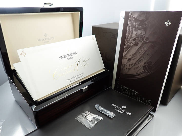 パテックフィリップ ノーチラス プチコンプリケーション Ref.5712/1A-001 ステンレススチール ブルー文字盤