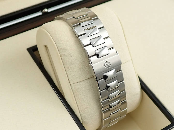 Patek Philippe Nautilus Petite Complication <Warranty, Box, etc.>