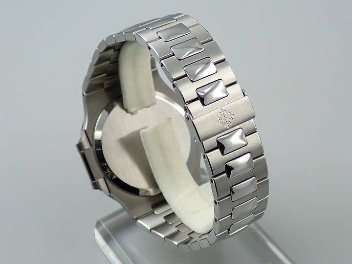 パテックフィリップ ノーチラス パワーリザーブ TIFFANY&CO. Ref.3710/1A-001 ステンレススチール ブラック文字盤