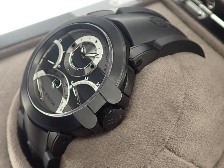 ハリーウィンストン オーシャン トリレトロ クロノグラフ Ref.OCEACT44ZZ006 グレー/シルバー文字盤 極美品 KJ6HP789