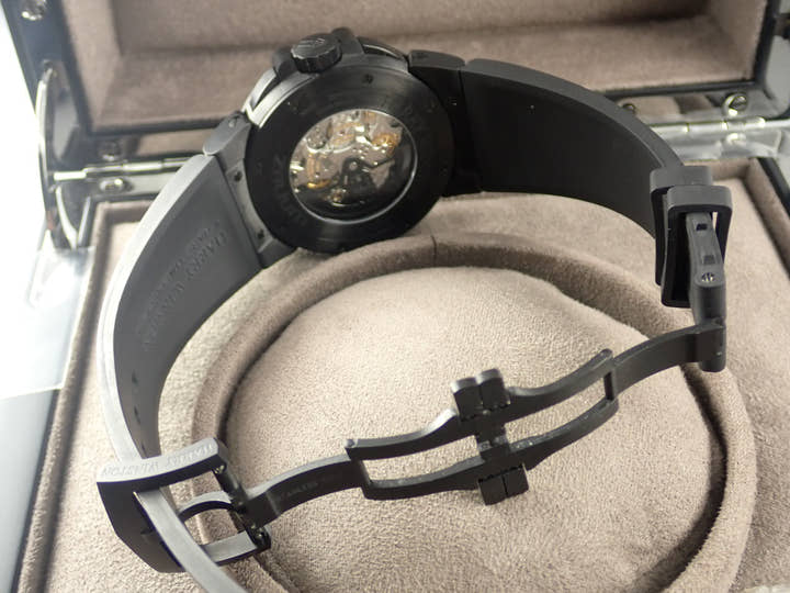 ハリーウィンストン オーシャン トリレトロ クロノグラフ Ref.OCEACT44ZZ006 グレー/シルバー文字盤 極美品 KJ6HP789