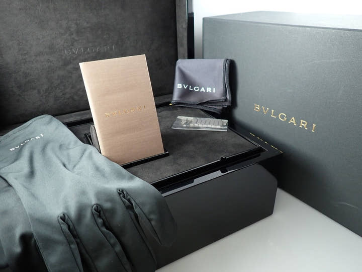 ブルガリ オクト フィニッシモ トゥールビヨン Ref.103016 グレー文字盤 極美品 3RM74KVF