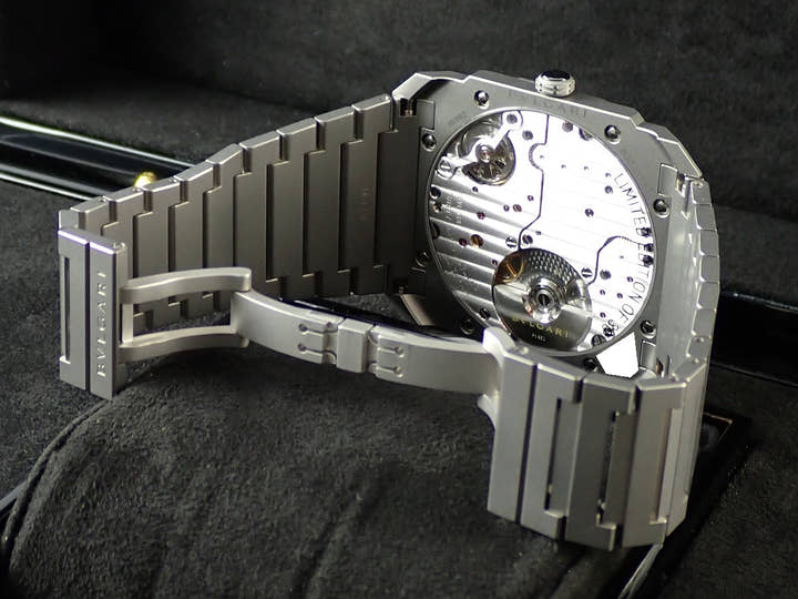 ブルガリ オクト フィニッシモ ローマ エディション Ref.103766 ミッドナイトブルー文字盤 未使用 3VZWTWAS