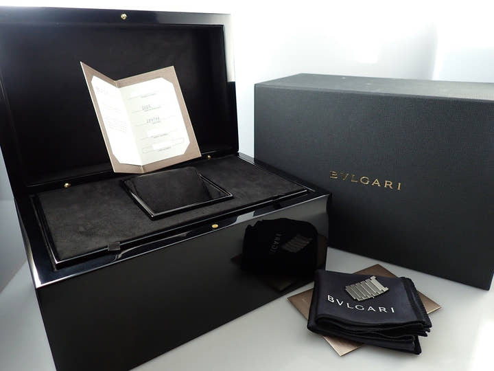 ブルガリ オクト フィニッシモ ローマ エディション Ref.103766 ミッドナイトブルー文字盤 未使用 3VZWTWAS