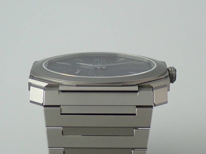 ブルガリ オクト フィニッシモ ローマ エディション Ref.103766 ミッドナイトブルー文字盤 極美品 A7431609