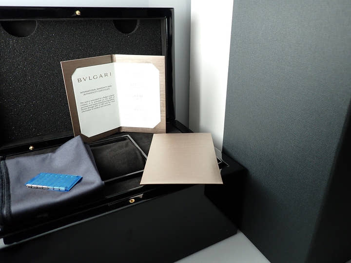 ブルガリ オクト フィニッシモ ローマ エディション Ref.103766 ミッドナイトブルー文字盤 極美品 A7431609