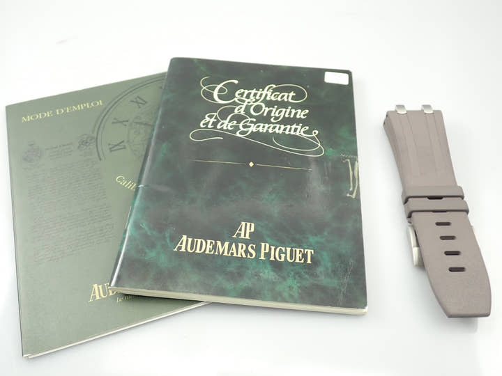 オーデマピゲ ロイヤルオーク オフショア クロノグラフ Ref.25721TI/O/1000TI/01 チタン グレー文字盤