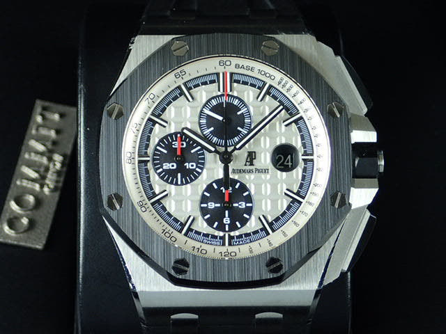 オーデマピゲ ロイヤルオーク Ref.26400SO.OO.A002CA.01 シルバー文字盤 中古 offshore-2