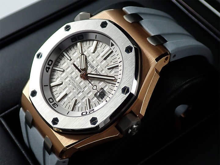 Audemars Piguet Royal Oak Offshore Diver <Warranty, Box, etc.>