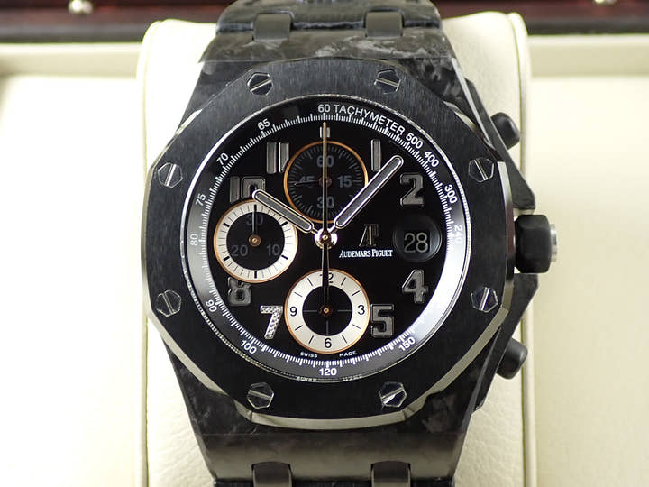 オーデマピゲ ロイヤルオーク オフショア GINZA7 Ref.26205AU.OO.D002CR.01 カーボン ブラック文字盤